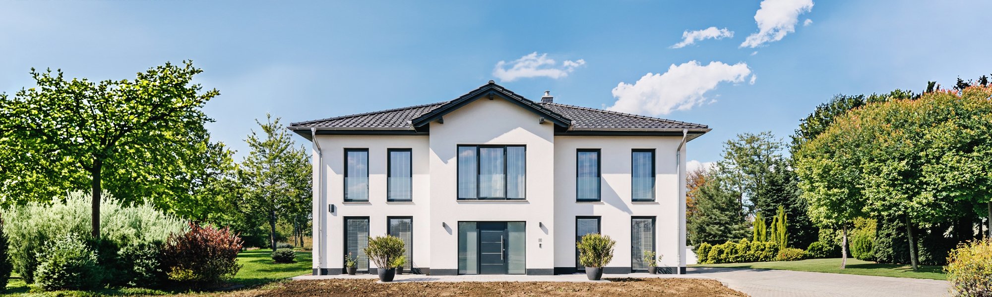 Entstehung eines modernen Mehrfamilienhauses